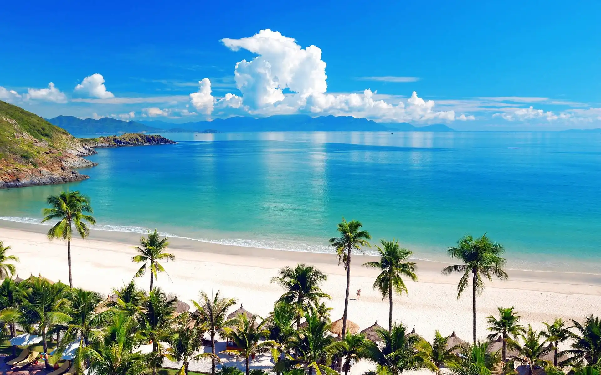 banner nha trang bãi biển (1)